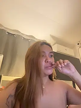 urasianlady online show from March 29, 7:04 pm