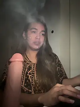 Snapshot of urasianlady chatting on November 27, 11:49 pm urasianlady online show from November 27, 11:49 pm