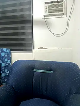 Snapshot of urasianlady chatting on October 30, 1:31 pm urasianlady online show from October 30, 1:31 pm