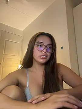 urasianlady online show from January 17, 1:15 pm