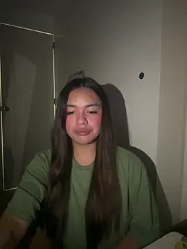 Snapshot of urasianlady chatting on October 21, 3:22 pm urasianlady online show from October 21, 3:22 pm