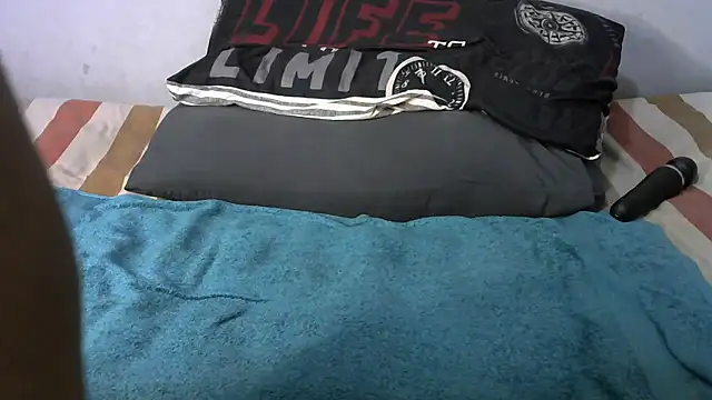 shy-lillyX22 online show from January 10, 9:59 am