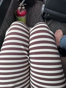 Meii-meyy online show from October 31, 6:54 am