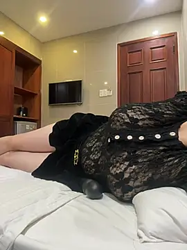 Meii-meyy online show from May 11, 9:32 am