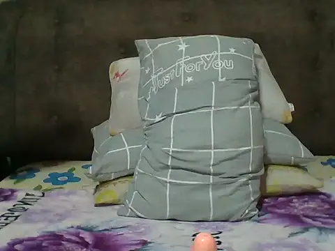 petite sexy21 online show from July 9, 3:18 am