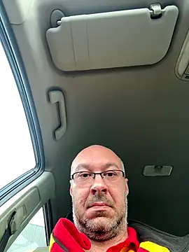 Snapshot of annubis69 chatting on October 8, 9:33 am annubis69 online show from October 8, 9:33 am