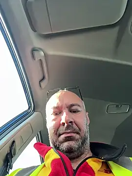 Snapshot of annubis69 chatting on October 9, 9:21 am annubis69 online show from October 9, 9:21 am