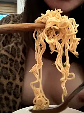 Link lee online show from November 28, 1:50 am