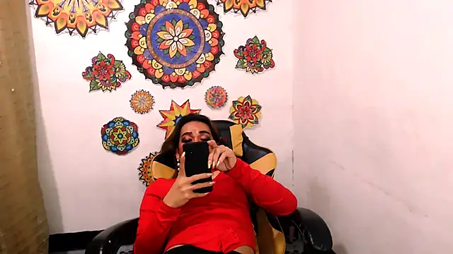 Snapshot of xxMistressWildKimxx chatting on October 17, 12:25 am xxMistressWildKimxx online show from October 17, 12:25 am