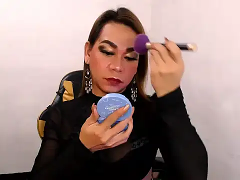 Snapshot of xxMistressWildKimxx chatting on September 23, 1:12 am xxMistressWildKimxx online show from September 23, 1:12 am