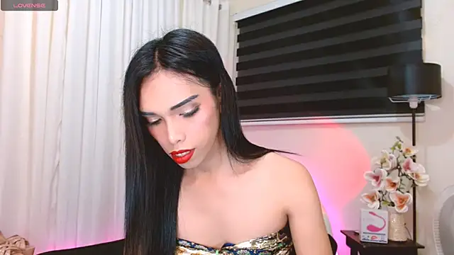 angelaxmonroe online show from November 18, 5:05 pm