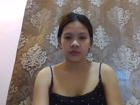 Snapshot of sweetcherry23 chatting on September 24, 4:41 am sweetcherry23 online show from September 24, 4:41 am