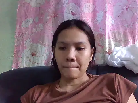 Snapshot of sweetcherry23 chatting on October 5, 6:26 am sweetcherry23 online show from October 5, 6:26 am