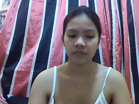 Snapshot of sweetcherry23 chatting on December 19, 12:36 am sweetcherry23 online show from December 19, 12:36 am
