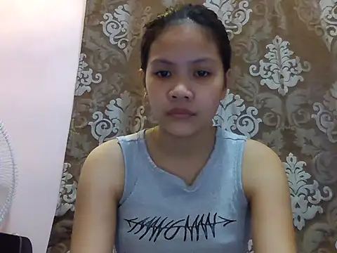 Snapshot of sweetcherry23 chatting on October 8, 8:05 am sweetcherry23 online show from October 8, 8:05 am