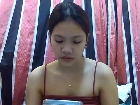 Snapshot of sweetcherry23 chatting on December 19, 11:51 pm sweetcherry23 online show from December 19, 11:51 pm