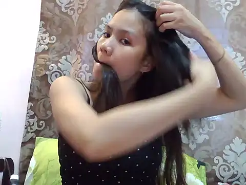 Snapshot of sweetcherry23 chatting on October 9, 3:07 am sweetcherry23 online show from October 9, 3:07 am
