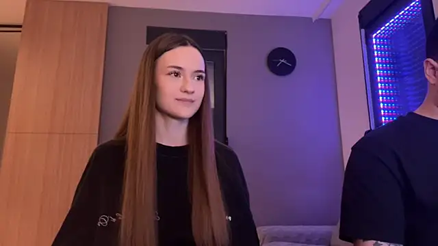 Snapshot of TenDouble chatting on November 24, 9:48 pm TenDouble online show from November 24, 9:48 pm