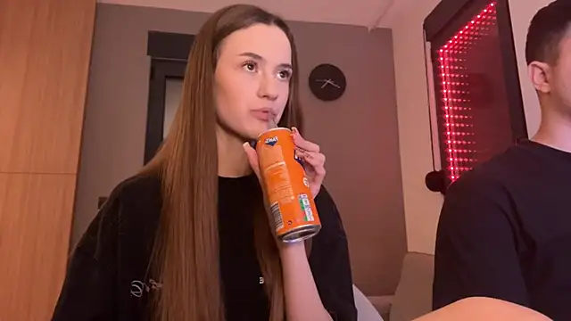 Snapshot of TenDouble chatting on November 15, 11:42 pm TenDouble online show from November 15, 11:42 pm