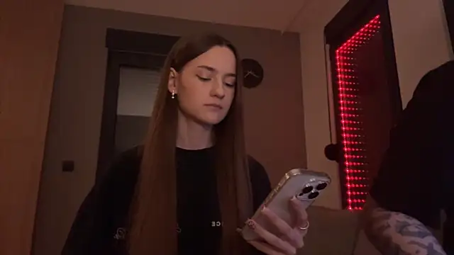 Snapshot of TenDouble chatting on November 16, 9:08 pm TenDouble online show from November 16, 9:08 pm