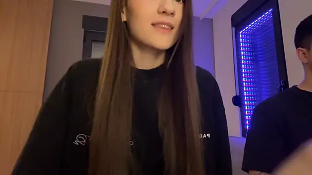 Snapshot of TenDouble chatting on November 30, 1:17 am TenDouble online show from November 30, 1:17 am