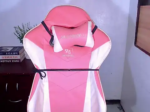 NataliaFernandezz online show from December 22, 3:39 am