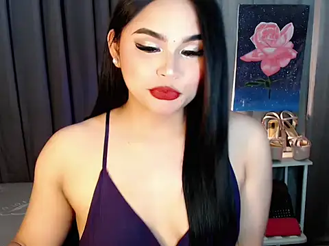 Snapshot of Candice_cummer chatting on June 19, 6:25 pm Candice cummer online show from June 19, 6:25 pm
