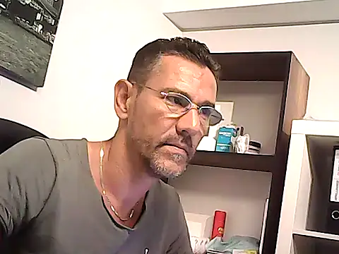 Snapshot of mastercharisma35 chatting on July 17, 11:51 am mastercharisma35 online show from July 17, 11:51 am