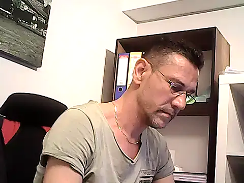 mastercharisma35 online show from April 21, 9:05 am