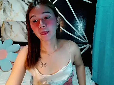 urgirl mikah online show from February 18, 11:12 pm