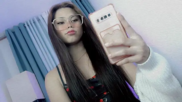 PrettyBlythes TS online show from February 24, 7:42 am