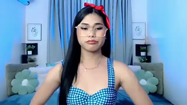 PrettyBlythes TS online show from October 30, 12:47 pm