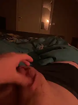 dutch girl lover online show from October 2, 9:18 pm