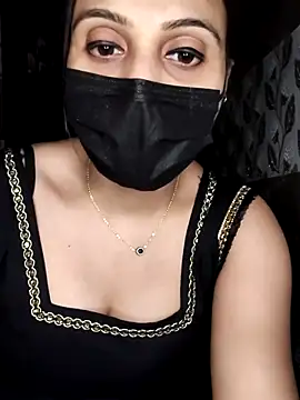Snapshot of Horny_Shalu chatting on October 14, 7:03 pm Horny Shalu online show from October 14, 7:03 pm