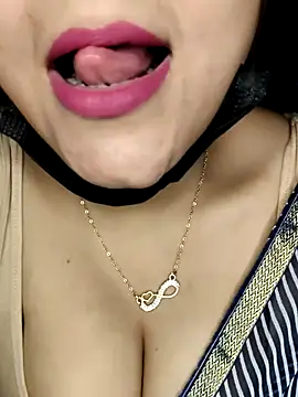 Horny Shalu online show from January 6, 5:17 pm