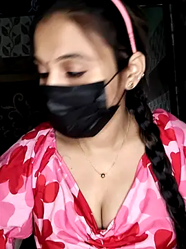 Snapshot of Horny_Shalu chatting on September 16, 6:09 pm Horny Shalu online show from September 16, 6:09 pm