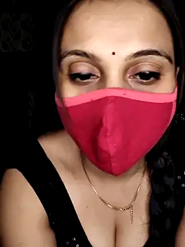 Snapshot of Horny_Shalu chatting on September 19, 5:50 pm Horny Shalu online show from September 19, 5:50 pm