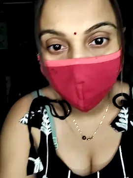 Snapshot of Horny_Shalu chatting on September 21, 6:24 pm Horny Shalu online show from September 21, 6:24 pm