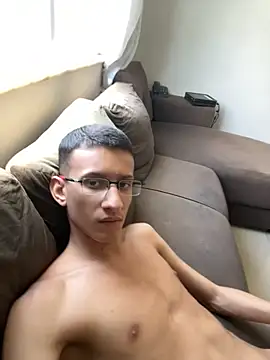 Snapshot of safadezanunes2 chatting on November 25, 3:45 pm safadezanunes2 online show from November 25, 3:45 pm