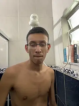 Snapshot of safadezanunes2 chatting on October 17, 3:47 pm safadezanunes2 online show from October 17, 3:47 pm