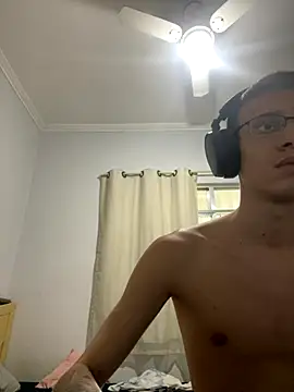 Snapshot of safadezanunes2 chatting on December 2, 6:31 pm safadezanunes2 online show from December 2, 6:31 pm