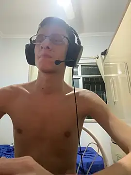 Snapshot of safadezanunes2 chatting on November 4, 12:36 am safadezanunes2 online show from November 4, 12:36 am