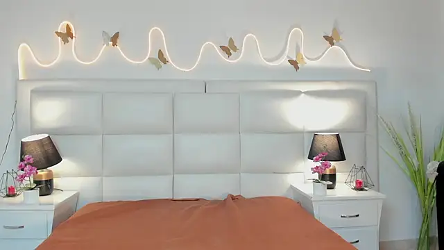 Snapshot of InnaVolkova chatting on February 17, 12:57 pm InnaVolkova online show from February 17, 12:57 pm