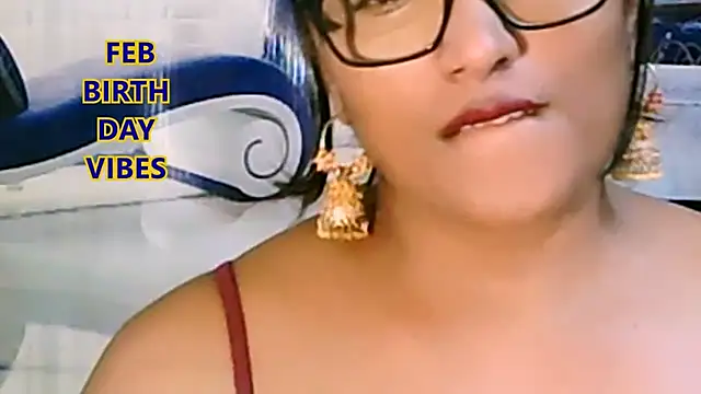 Snapshot of IndiaBlackPanther chatting on February 3, 6:40 am IndiaBlackPanther online show from February 3, 6:40 am