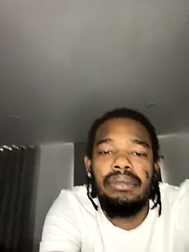 Snapshot of sideman17386 chatting on November 27, 1:55 pm sideman17386 online show from November 27, 1:55 pm