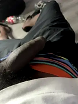 Snapshot of sideman17386 chatting on December 4, 12:15 pm sideman17386 online show from December 4, 12:15 pm