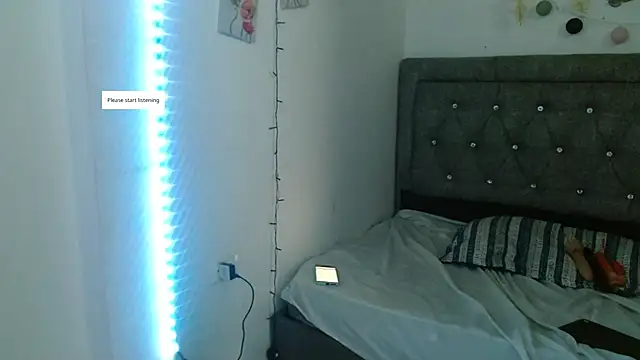 Snapshot of Meriilyn_Monroe724 chatting on October 9, 2:50 pm Meriilyn Monroe724 online show from October 9, 2:50 pm