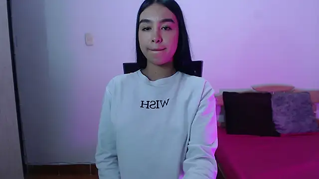 kyra fox  online show from November 15, 12:31 pm