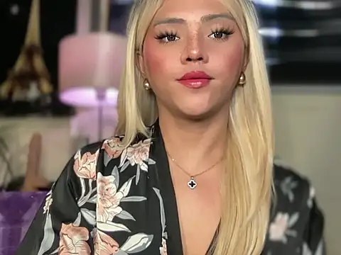 Snapshot of calimonroe chatting on September 26, 11:00 pm calimonroe online show from September 26, 11:00 pm