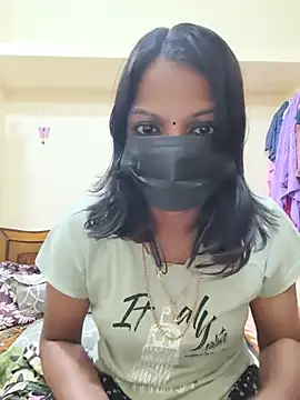 Snapshot of Tamil_Ishu chatting on June 26, 5:57 am Tamil Ishu online show from June 26, 5:57 am
